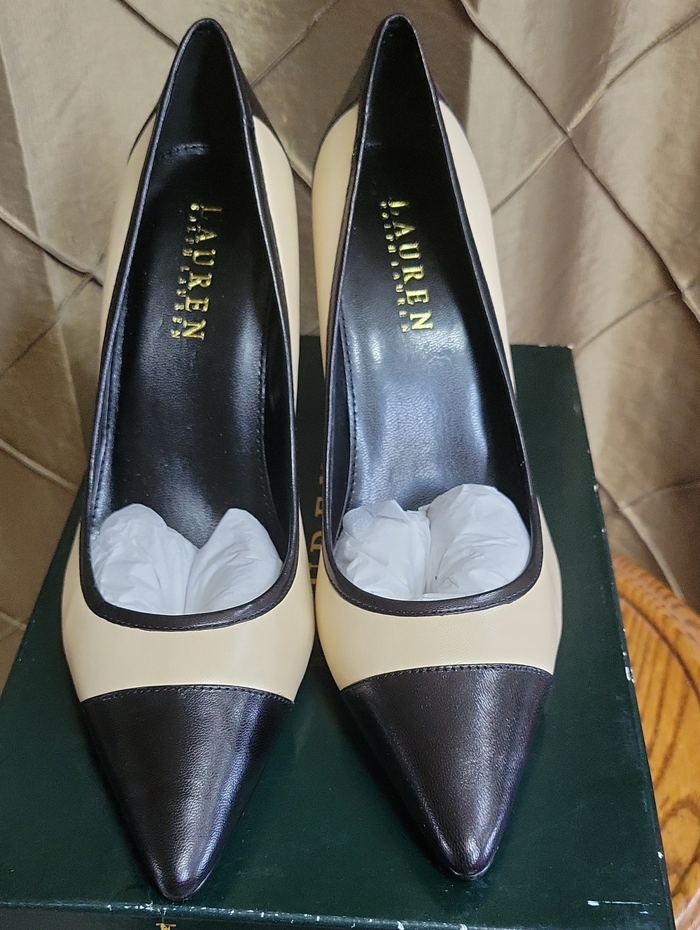NWT- Lauren Ralph Lauren ‘Adley’ Spectator / Cap Toe Kidskin Pump - Picture 3 of 7